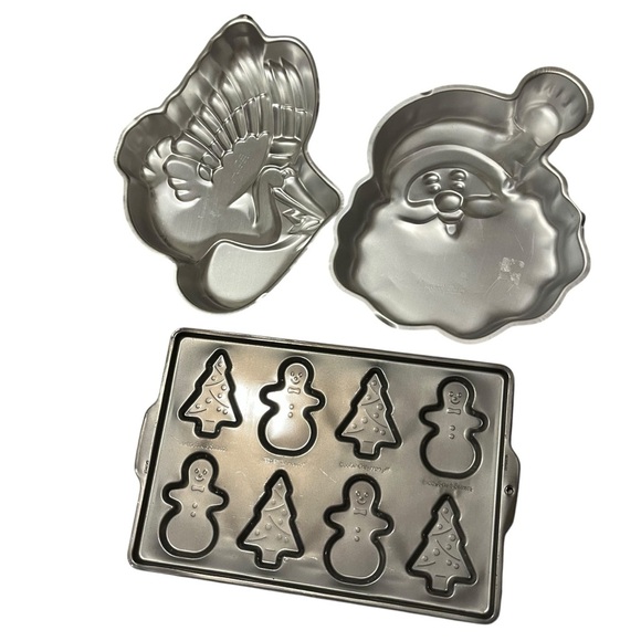 Vintage baking lot Ekco cookie sheet Wilton Christmas Santa stork cake pans - Picture 1 of 6